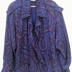 Blue,purple, red Paisley short vintage trench. Ellen Tracy. Size M.  100% silk